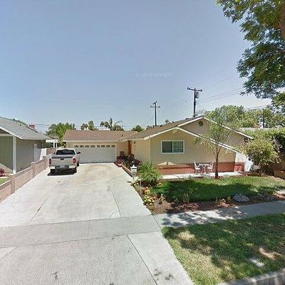 2521 S Douglas St, Santa Ana, CA 92704