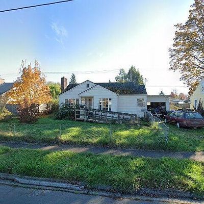 2565 E St, Springfield, OR 97477