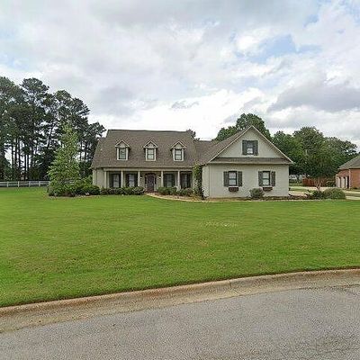 2566 Primrose Ln, Tupelo, MS 38801