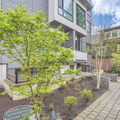 2617 Franklin Avenue E Unit F, Seattle, WA 98102