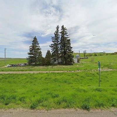 213 Highway 12 E, Hettinger, ND 58639