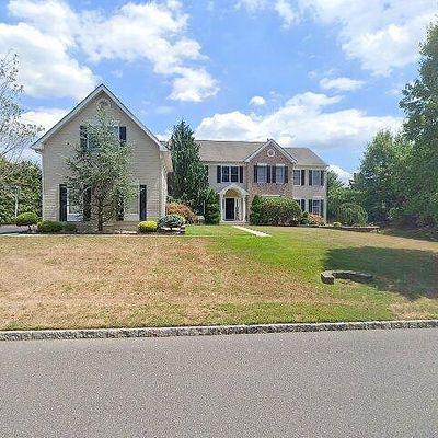 214 Country Club Dr, Moorestown, NJ 08057