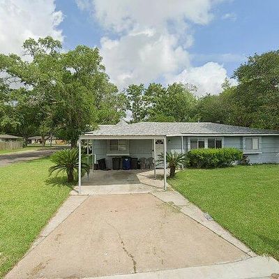 218 W Saunders St, League City, TX 77573