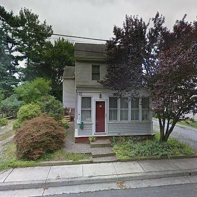 22 W Millbrooke Ave, Woodstown, NJ 08098