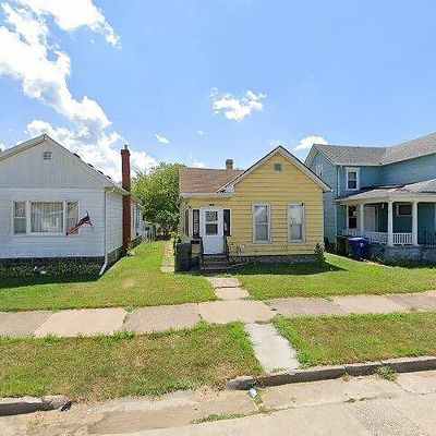 223 5 Th Ave N, Clinton, IA 52732