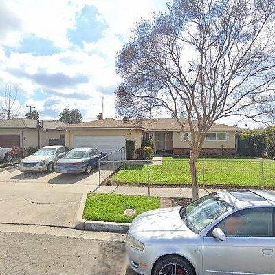 2234 E Willis Ave, Fresno, CA 93726