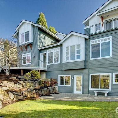 2255 82nd Avenue Se, Mercer Island, WA 98040