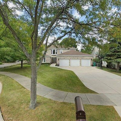 228 Gladys Ct, Deerfield, IL 60015