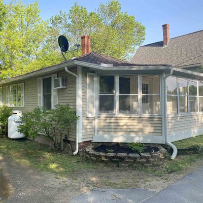 3 Tuttle Ct, Rochester, NH 03839