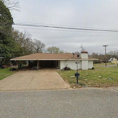 302 N Rusk St, Overton, TX 75684