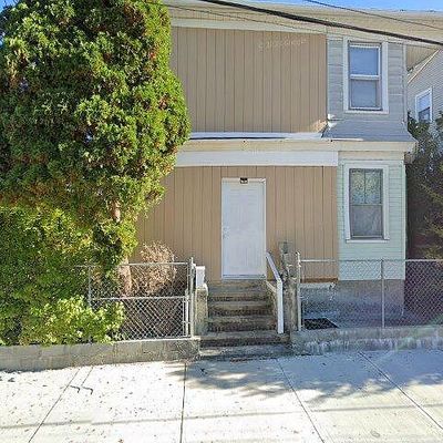 31 Blaine St, Providence, RI 02904