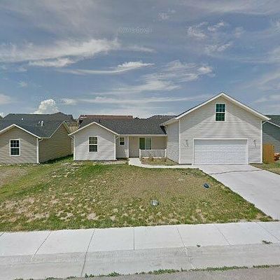 3100 Lonigan Cir, Gillette, WY 82716