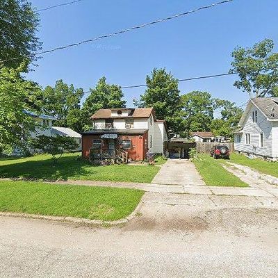 315 Mcomber St, Dowagiac, MI 49047