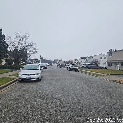 3165 Dorset Ln, Levittown, NY 11756