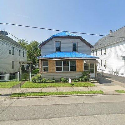 32 Carmichael St, Amsterdam, NY 12010