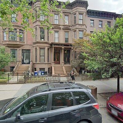 325 Washington Ave, Brooklyn, NY 11205