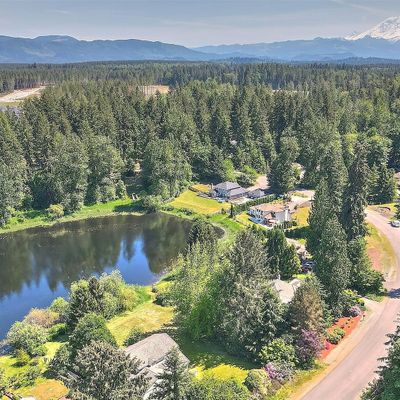 32710 224 Th Pl Se, Black Diamond, WA 98010