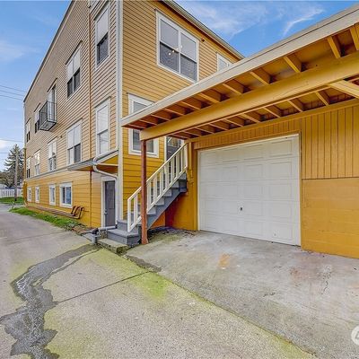 2708 E Pike St, Seattle, WA 98122