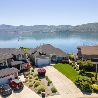 275 Wall St, Manson, WA 98831