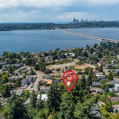 28 Xx 68th Avenue Se, Mercer Island, WA 98040