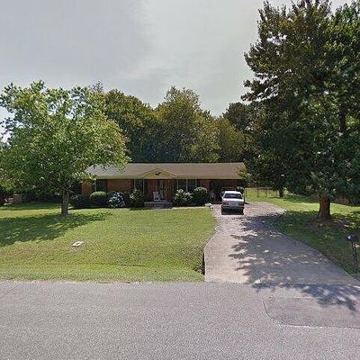 282 Ridgemont Dr, Jackson, TN 38305