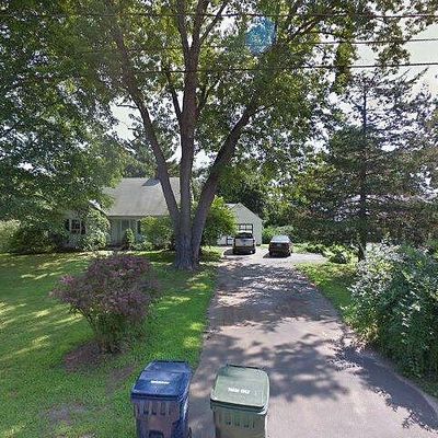 29 Valerie Ln, Danbury, CT 06811