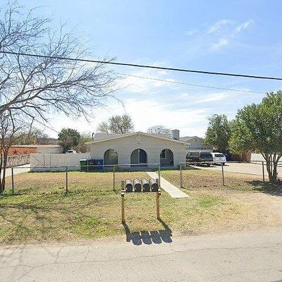 378 E Petaluma Blvd, San Antonio, TX 78221