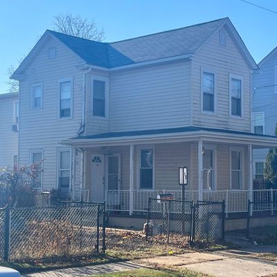 38 E 2 Nd St, Florence, NJ 08518