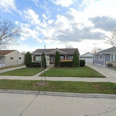 3829 E Van Eimeren Ave, Cudahy, WI 53110