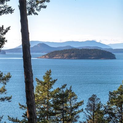 385 Karen Lane, Orcas Island, WA 98245