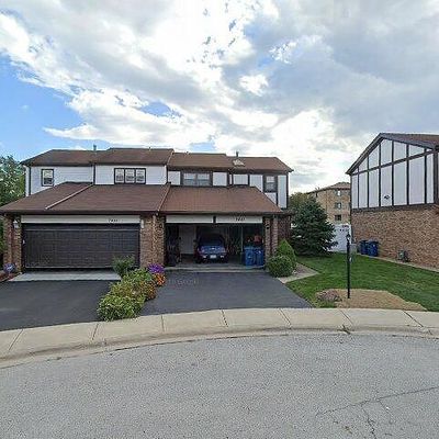 4 Paxos Dr, Palos Hills, IL 60465