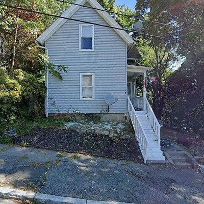 4 Wayne St, Worcester, MA 01603