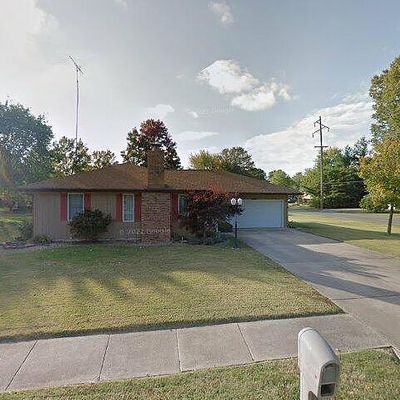 400 Janet Dr, Centralia, IL 62801