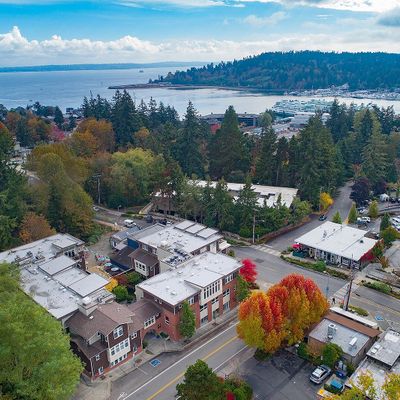 400 Winslow Way E Unit C/D, Bainbridge Island, WA 98110