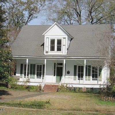 402 W Georgetown St, Crystal Springs, MS 39059