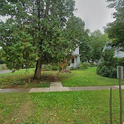 412 Maumee St, Jonesville, MI 49250