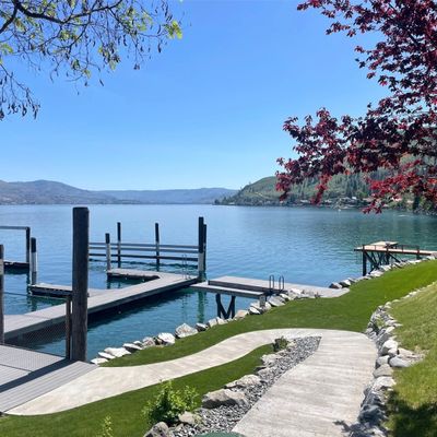 4124 Lakeview Pl, Chelan, WA 98816