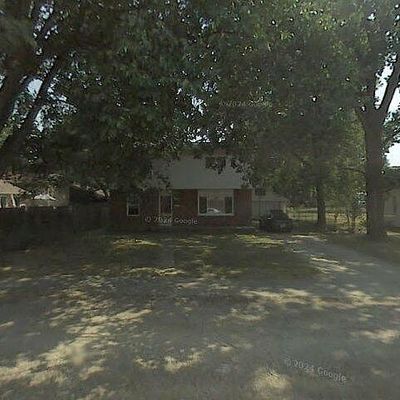 3329 Filbert St, Wayne, MI 48184