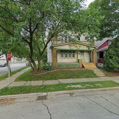 3374 N Palmer St, Milwaukee, WI 53212