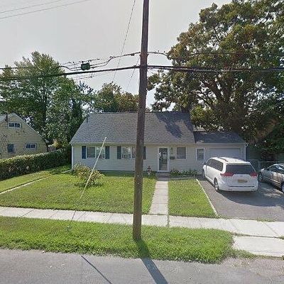 35 N Emerson Ave, Copiague, NY 11726