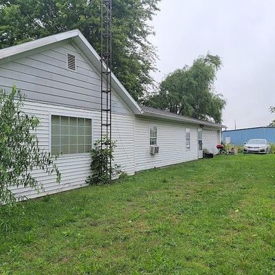 352 Lincoln Ave, Dunkirk, IN 47336