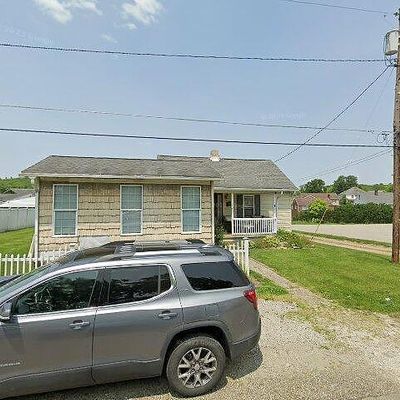 36 Woodland Ave, Masontown, PA 15461