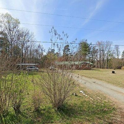 4672 Badgett Sisters Pkwy, Yanceyville, NC 27379