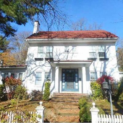 49 Park Rd, Reading, PA 19609