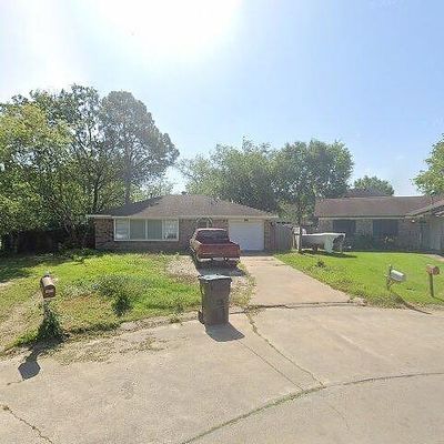 4923 Scott Reef Dr, Bacliff, TX 77518