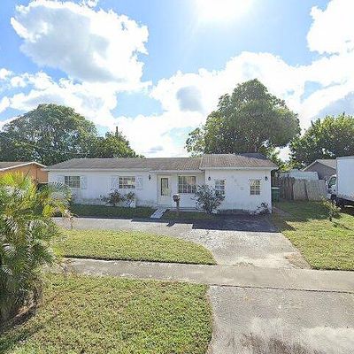 4950 Nw 16 Th Ct, Lauderhill, FL 33313