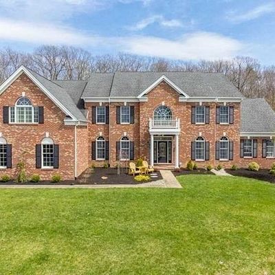 5 Crown View Ct, Sparta, NJ 07871