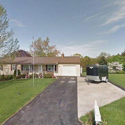 5 N Seasons Dr, Dillsburg, PA 17019