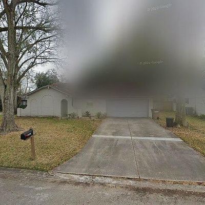 5004 Meadow Lark Ln, Dickinson, TX 77539