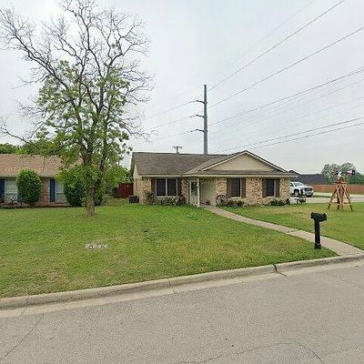 501 Glenleigh Dr, Hewitt, TX 76643